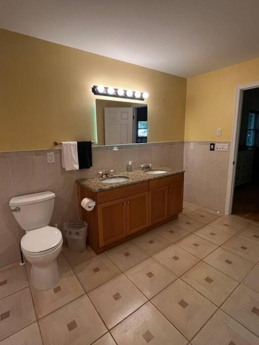 Relaxing Home - Near Pocono Attractions! Tobyhanna Экстерьер фото